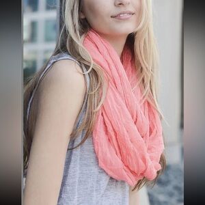 Leto One Size 35”Wx35” Circumference Coral Crinkle Infinity Scarf Accessories